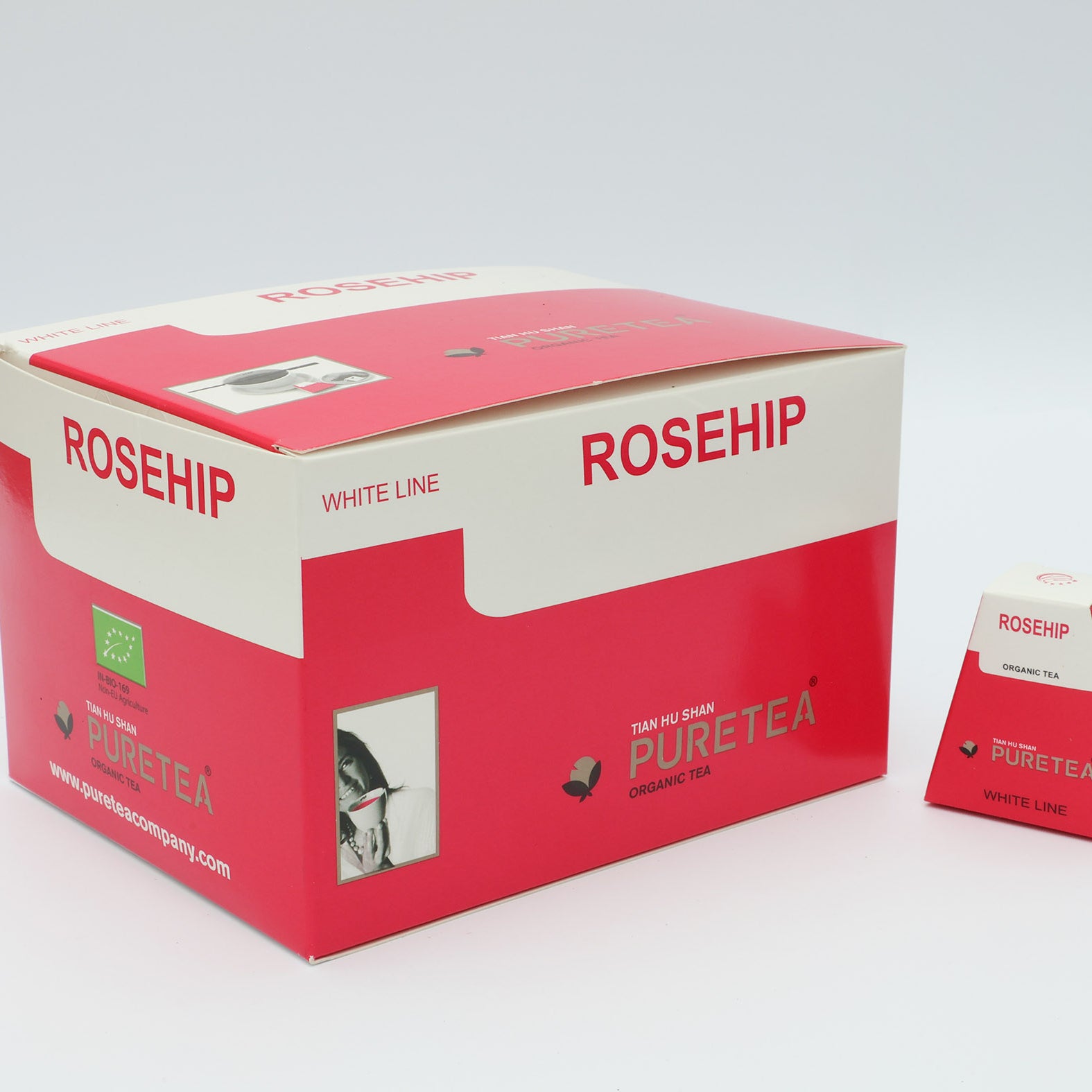 Licht zure infusie met rozenbottel en fruittonen.